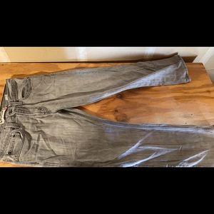 Mens Levi’s Slim Straight Jeans. 32W & 30L